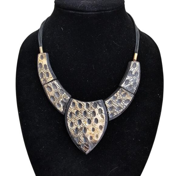Vintage Mid Century Bib Style Statement Piece Necklace Carved Black Gold Tribal - Picture 1 of 5
